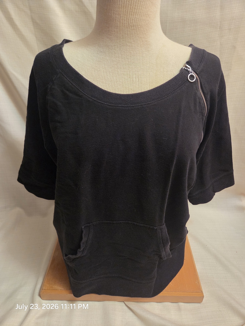 Comfort Zone Black Short-Sleeve Zip-Neck Sweatshirt